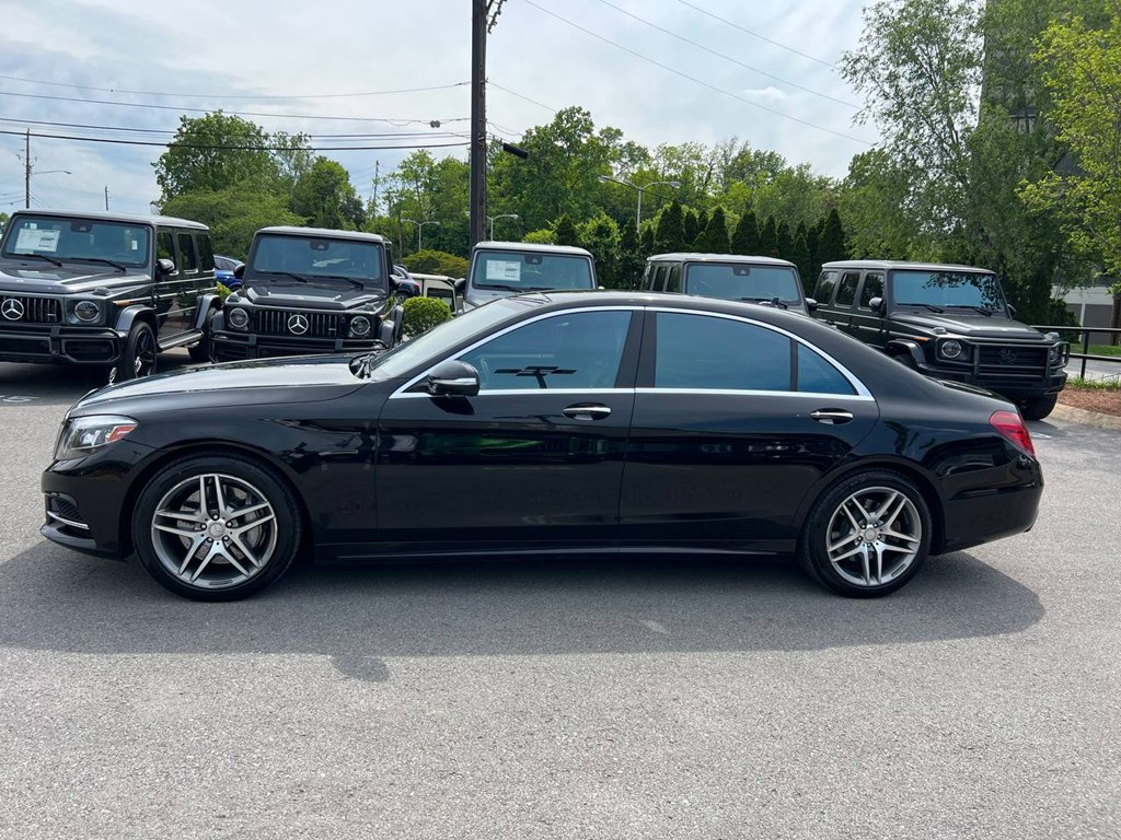 Photo 8 of this MERCEDES-BENZ S-CLASS