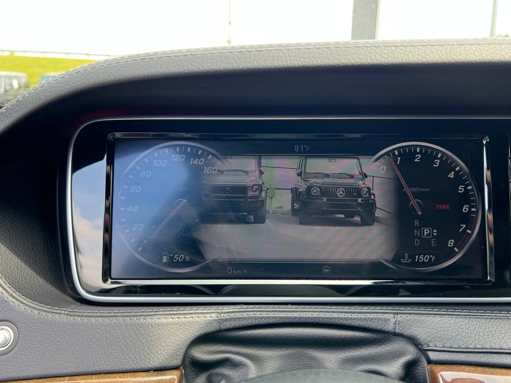 Photo 56 of this MERCEDES-BENZ S-CLASS