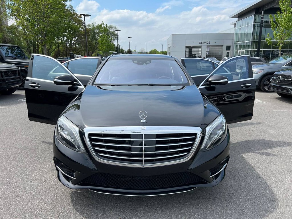Photo 10 of this MERCEDES-BENZ S-CLASS