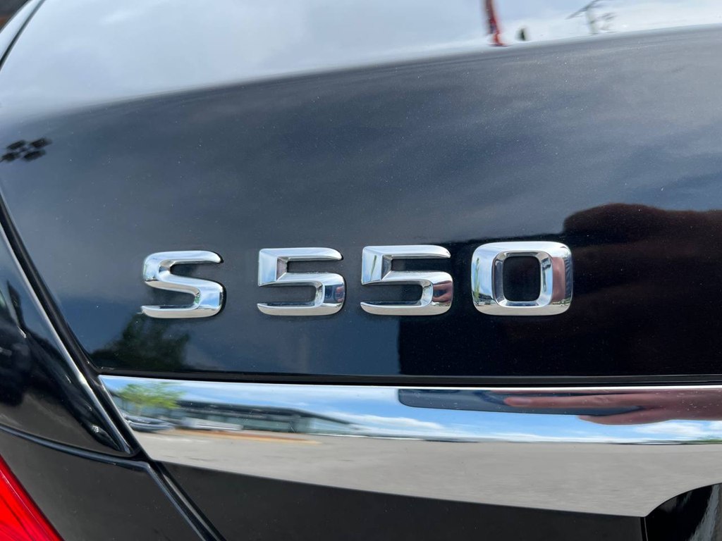 Photo 46 of this MERCEDES-BENZ S-CLASS