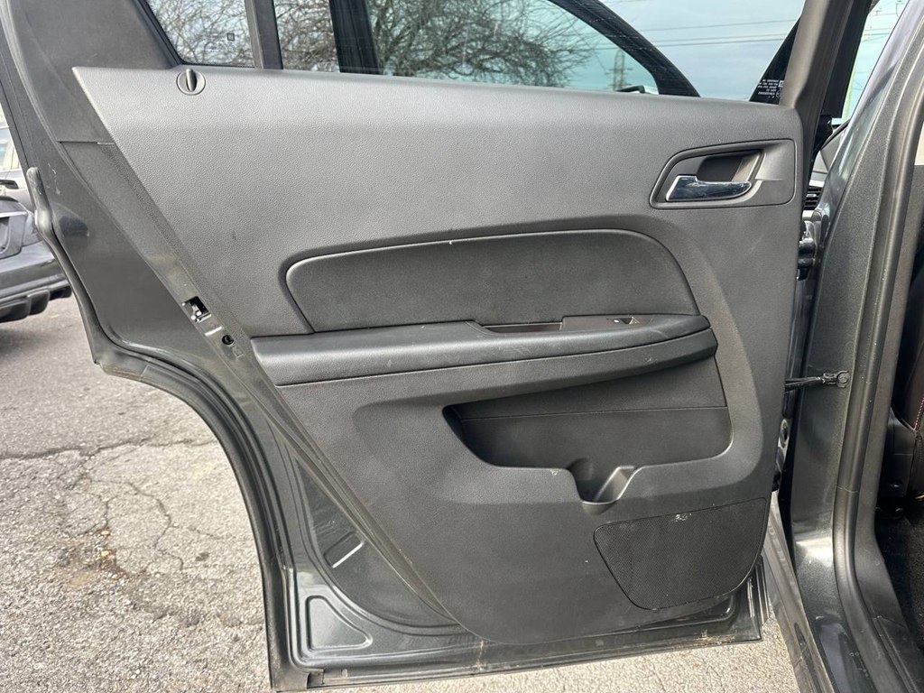 Photo 20 of this GMC TERRAIN