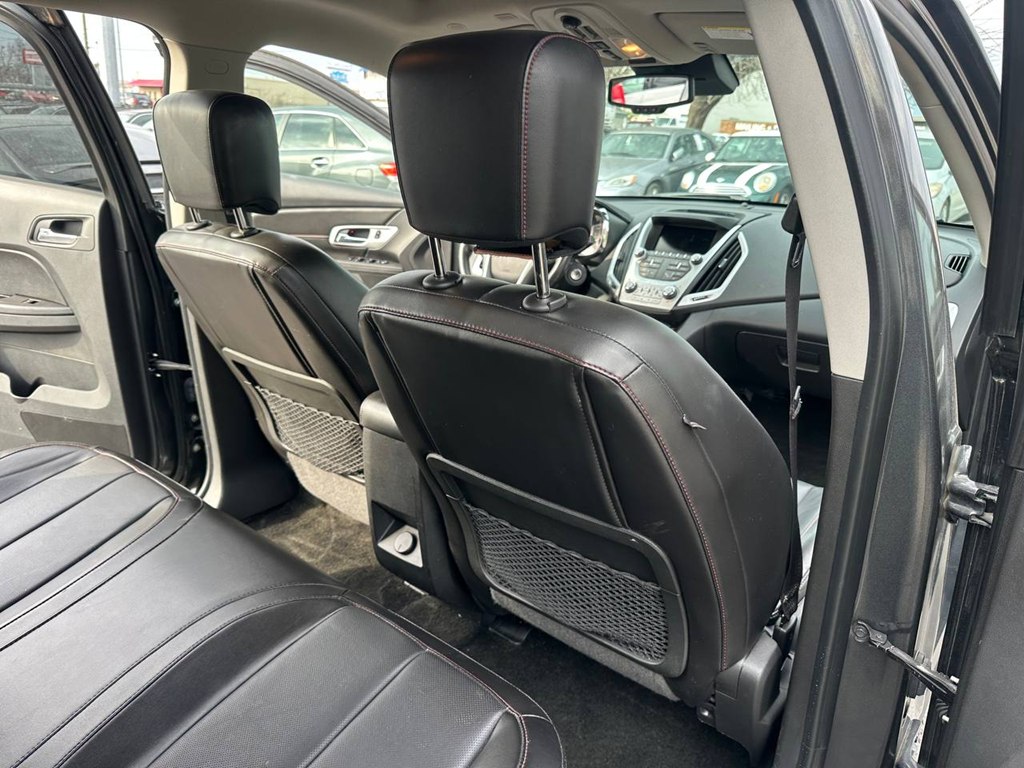 Photo 23 of this GMC TERRAIN