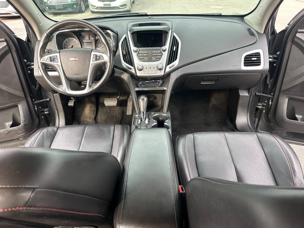 Photo 19 of this GMC TERRAIN