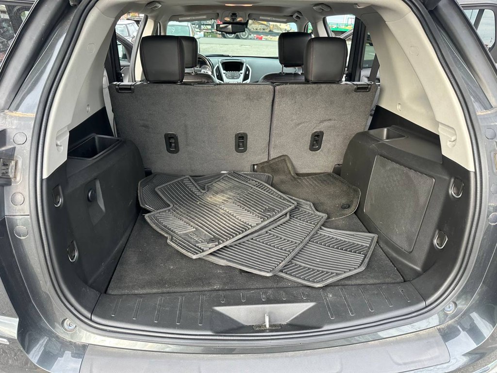 Photo 12 of this GMC TERRAIN