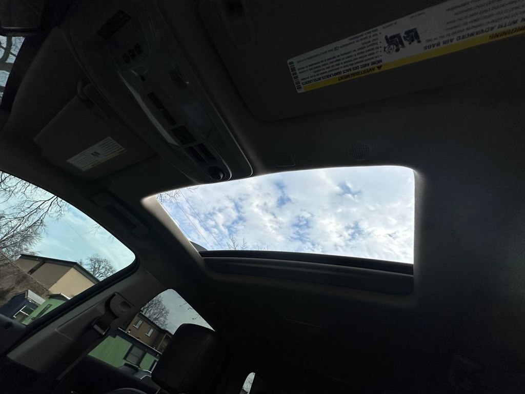 Photo 36 of this GMC TERRAIN