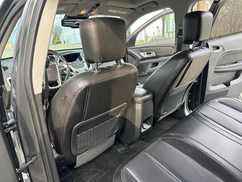 Photo 17 of this GMC TERRAIN