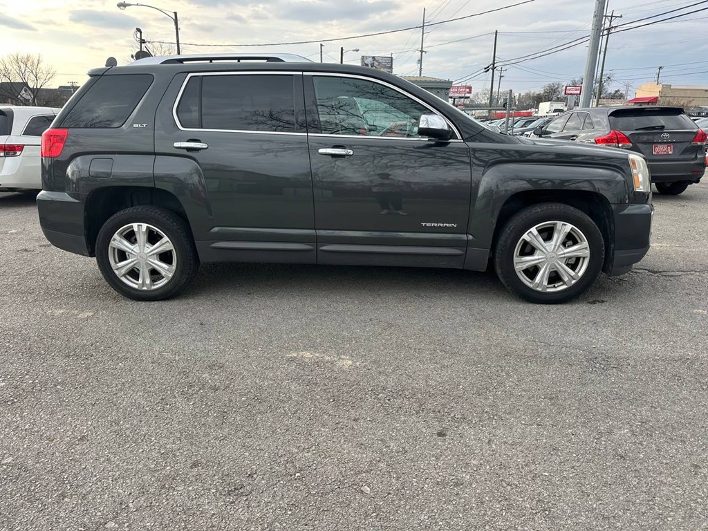 Photo 4 of this GMC TERRAIN