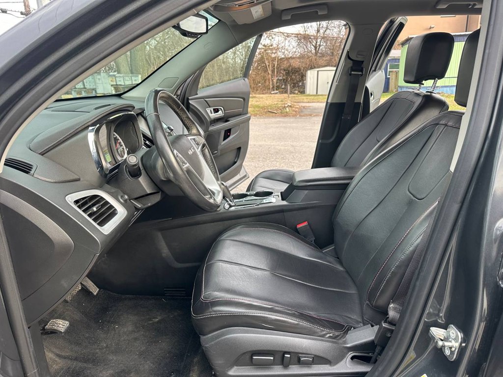 Photo 13 of this GMC TERRAIN