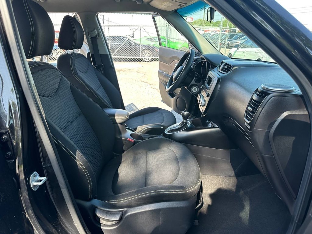 Photo 13 of this KIA SOUL