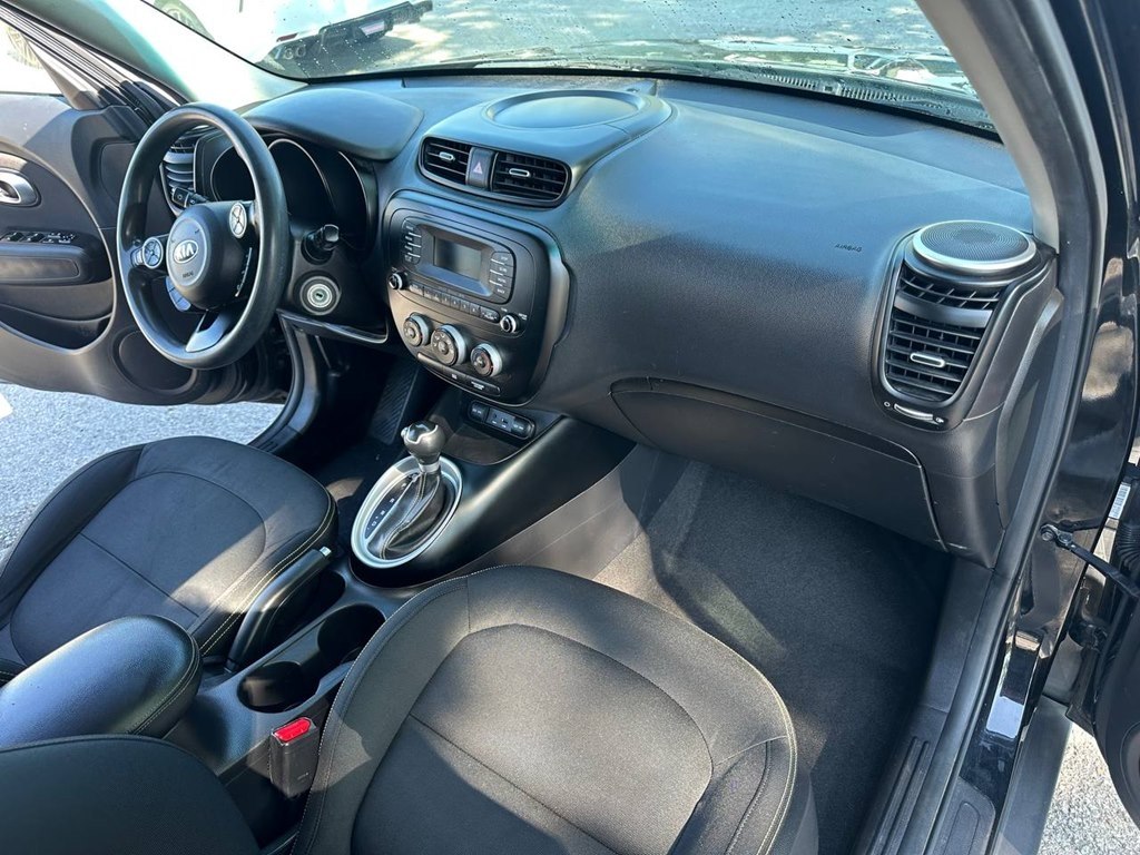 Photo 24 of this KIA SOUL