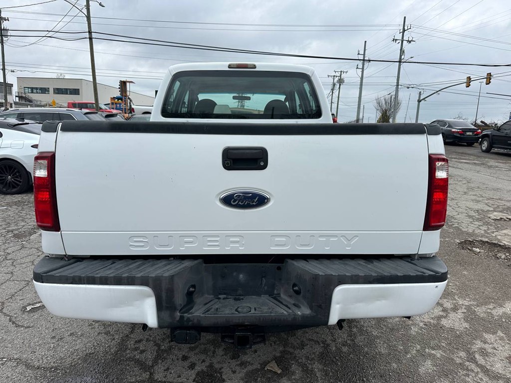 Photo 6 of this FORD F250