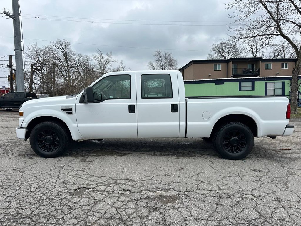Photo 10 of this FORD F250