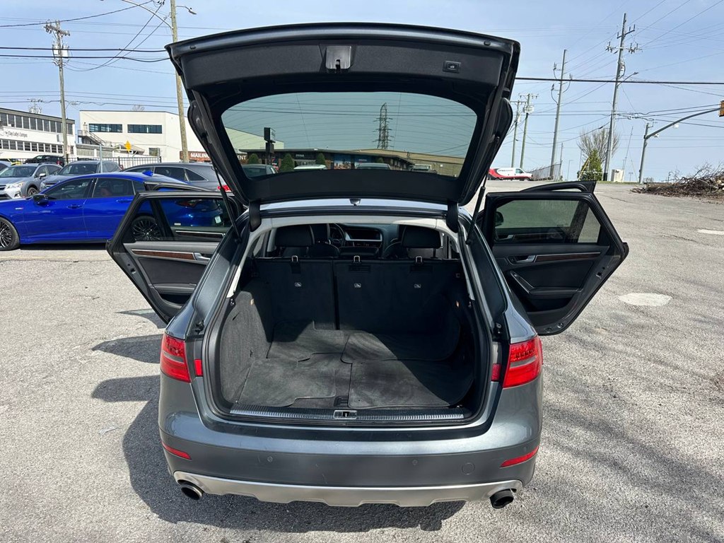 Photo 12 of this AUDI A4 ALLROAD