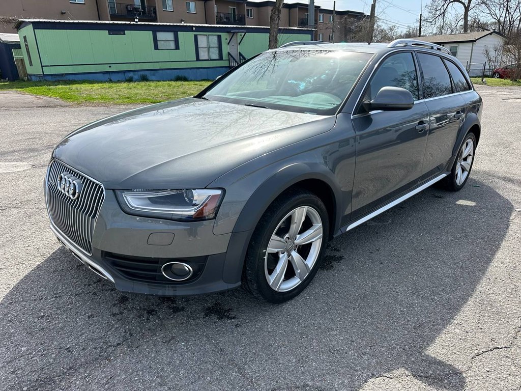 Photo 2 of this AUDI A4 ALLROAD
