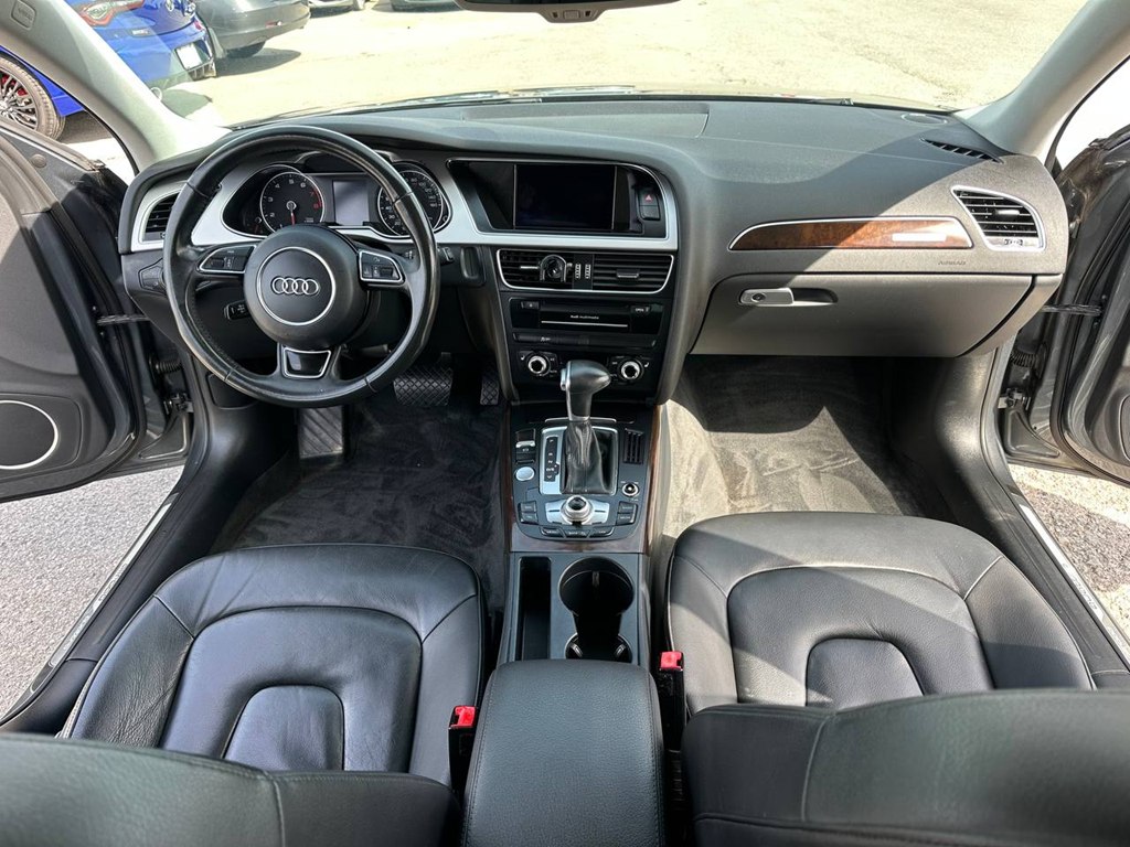 Photo 23 of this AUDI A4 ALLROAD