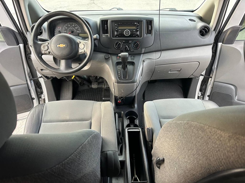 Photo 19 of this CHEVROLET CITY EXPRESS