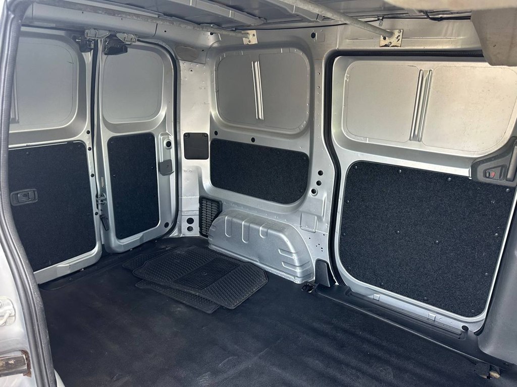 Photo 17 of this CHEVROLET CITY EXPRESS