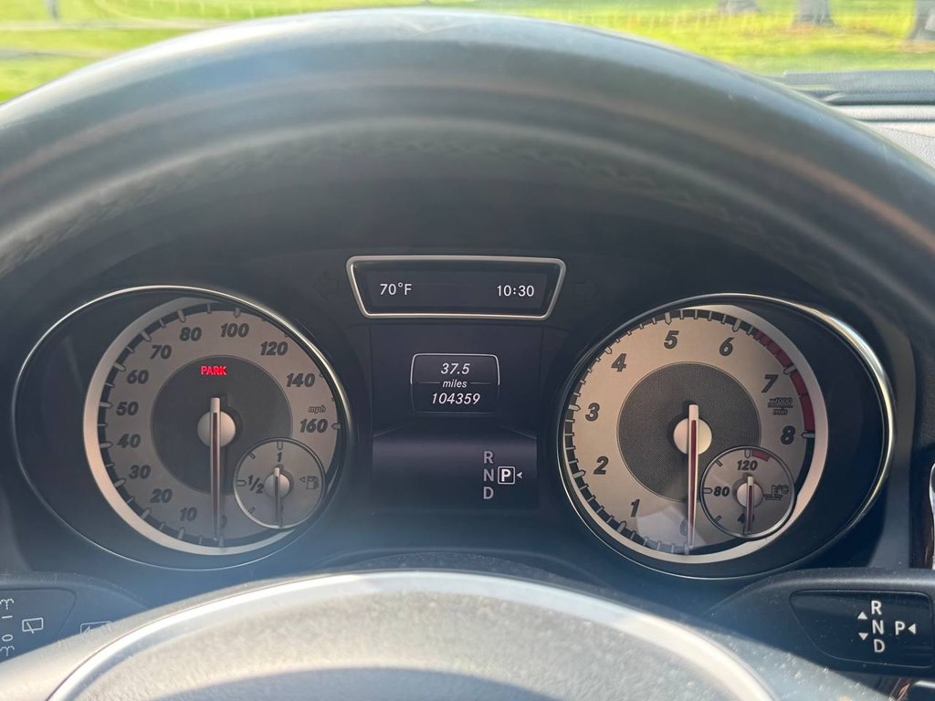 Photo 33 of this MERCEDES-BENZ GLA