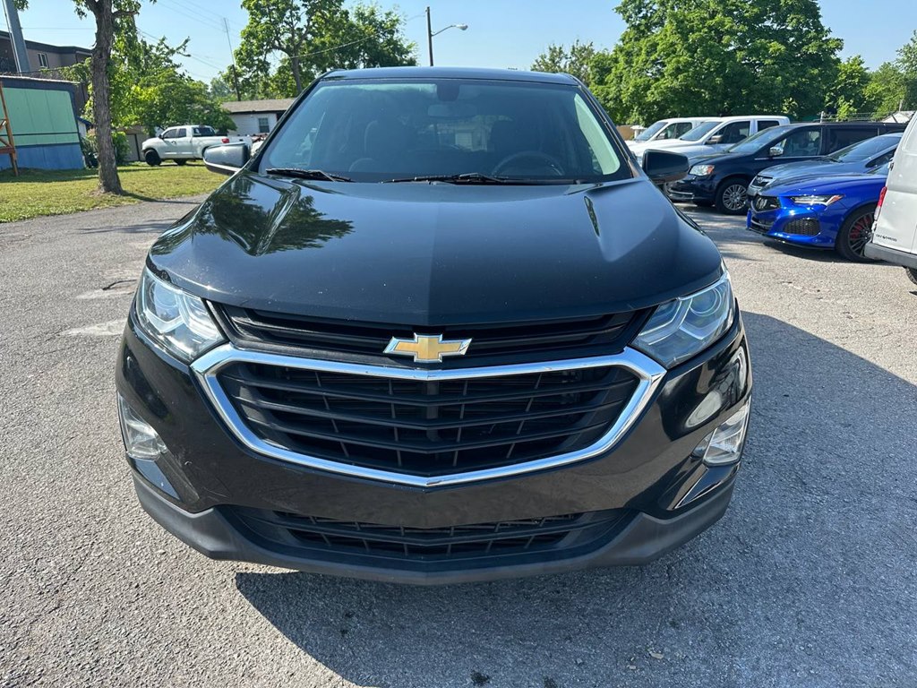 Photo 3 of this CHEVROLET EQUINOX