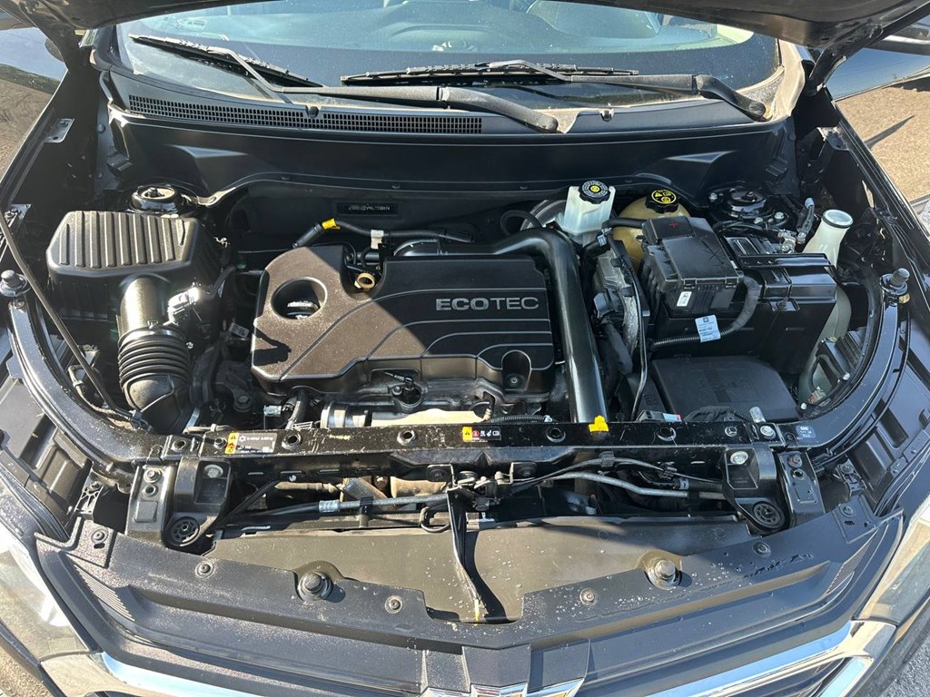 Photo 11 of this CHEVROLET EQUINOX