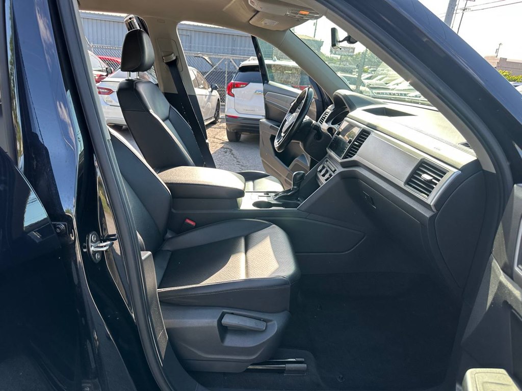 Photo 25 of this VOLKSWAGEN ATLAS
