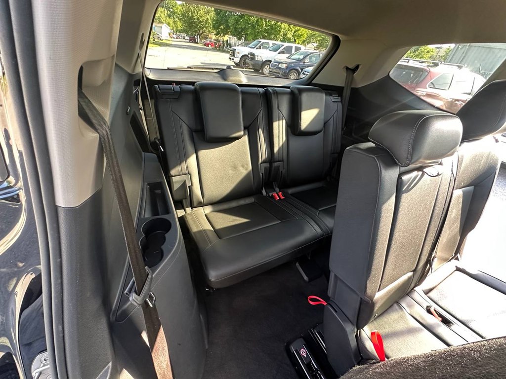 Photo 23 of this VOLKSWAGEN ATLAS
