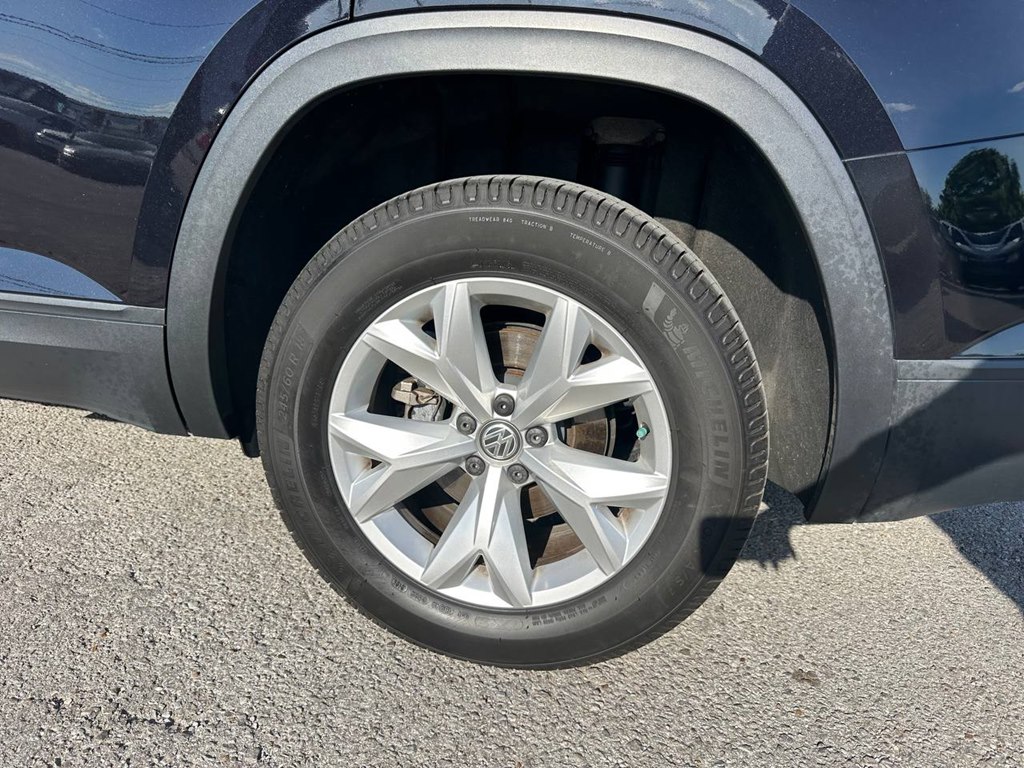 Photo 31 of this VOLKSWAGEN ATLAS