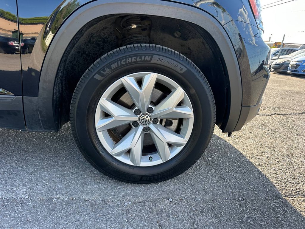 Photo 28 of this VOLKSWAGEN ATLAS