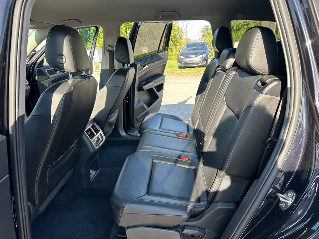 Photo 16 of this VOLKSWAGEN ATLAS