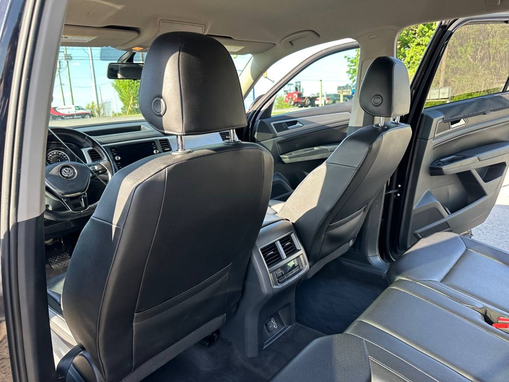 Photo 17 of this VOLKSWAGEN ATLAS