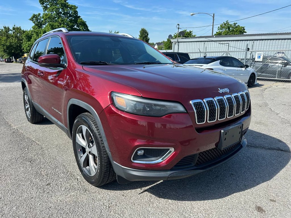 Photo 4 of this JEEP CHEROKEE