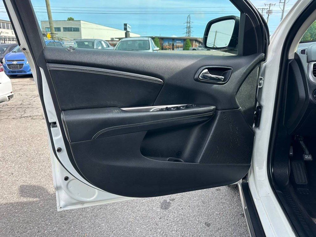 Photo 16 of this DODGE JOURNEY