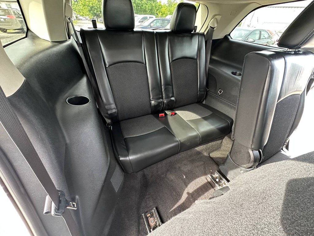 Photo 25 of this DODGE JOURNEY