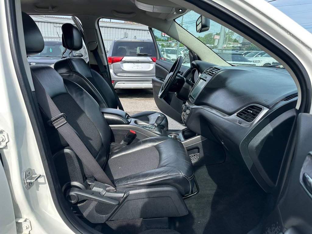 Photo 26 of this DODGE JOURNEY