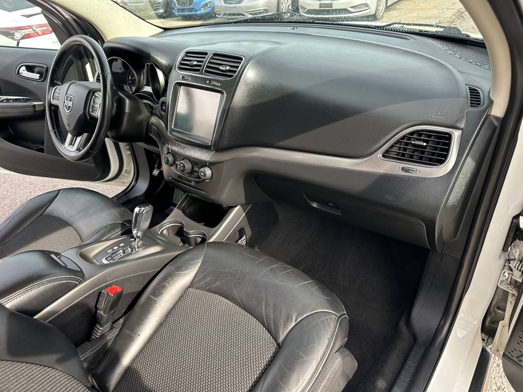 Photo 29 of this DODGE JOURNEY