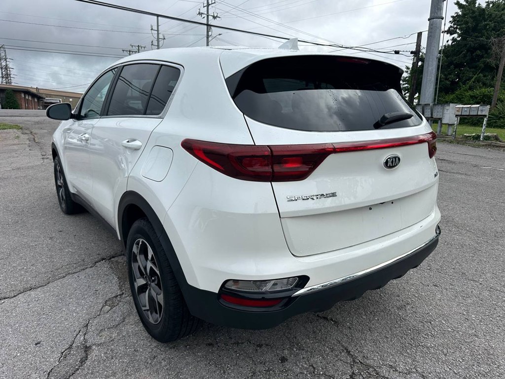 Photo 9 of this KIA SPORTAGE
