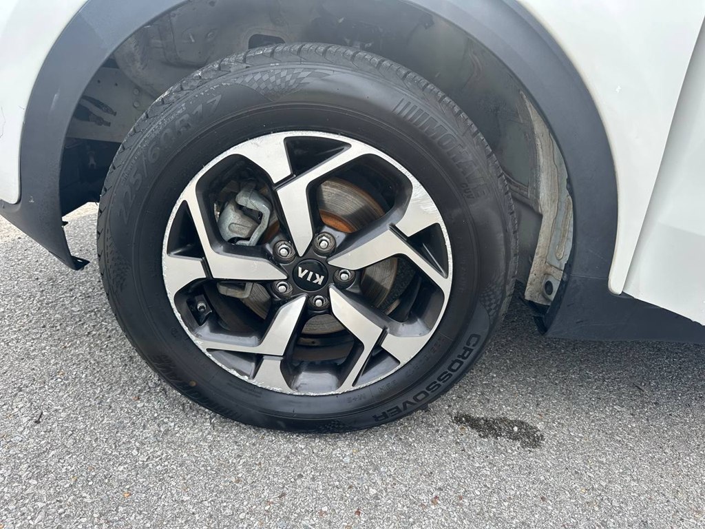 Photo 30 of this KIA SPORTAGE