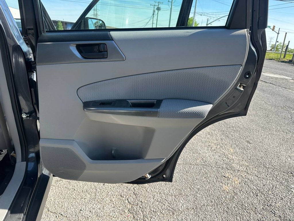 Photo 23 of this SUBARU FORESTER