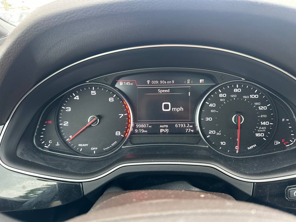 Photo 30 of this AUDI Q7