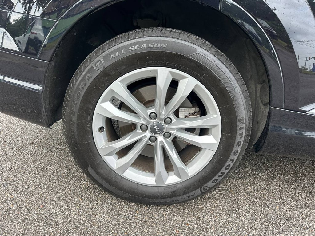 Photo 29 of this AUDI Q7