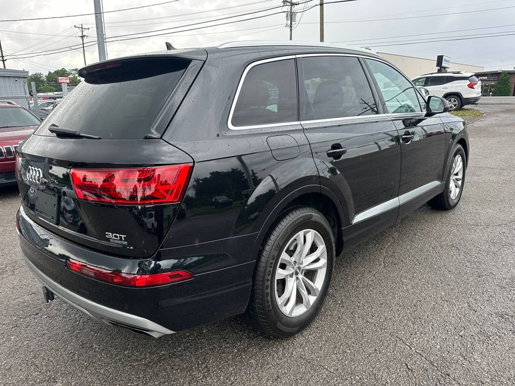 Photo 6 of this AUDI Q7