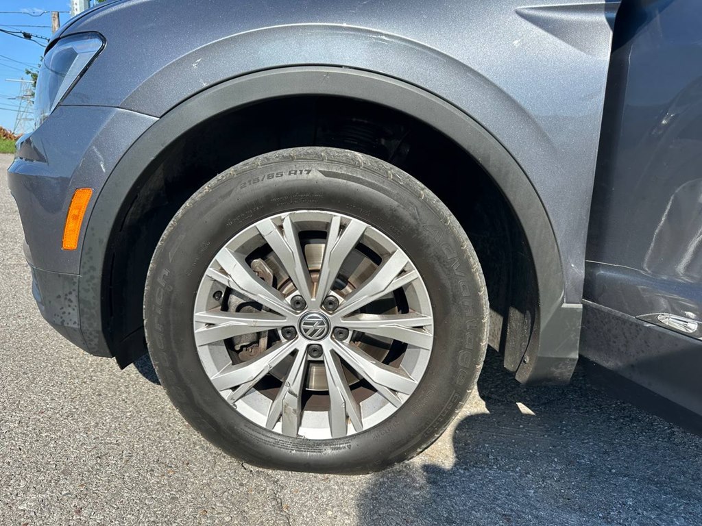 Photo 28 of this VOLKSWAGEN TIGUAN