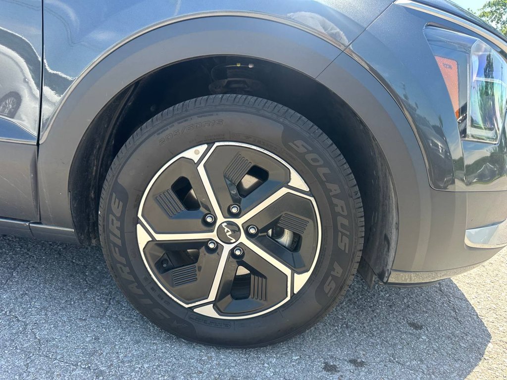 Photo 27 of this KIA NIRO