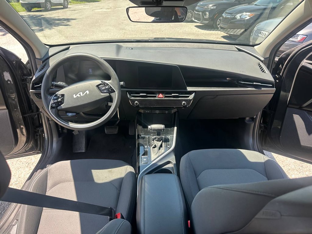 Photo 20 of this KIA NIRO