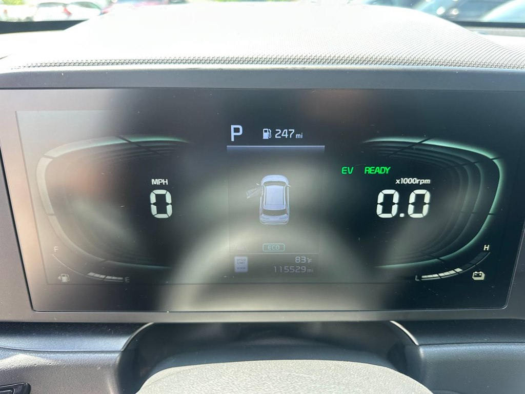 Photo 32 of this KIA NIRO