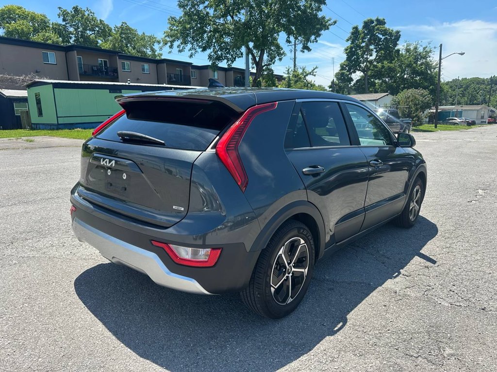 Photo 6 of this KIA NIRO