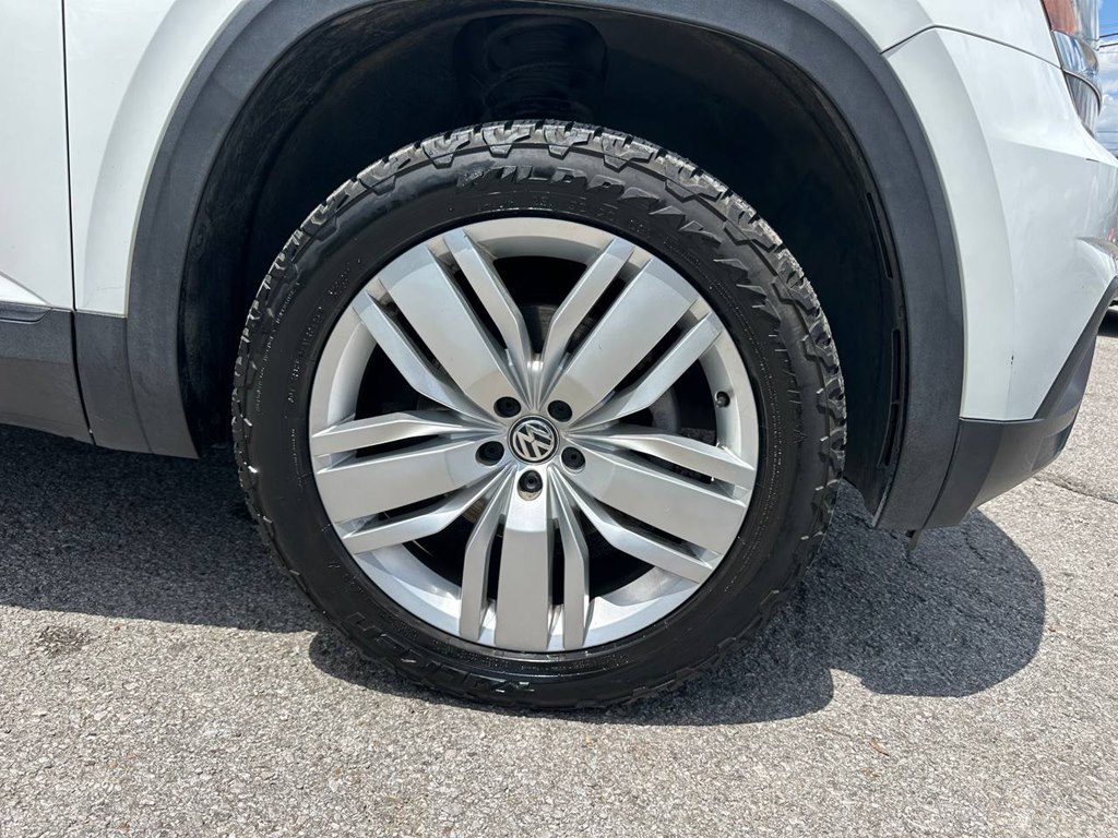 Photo 29 of this VOLKSWAGEN ATLAS