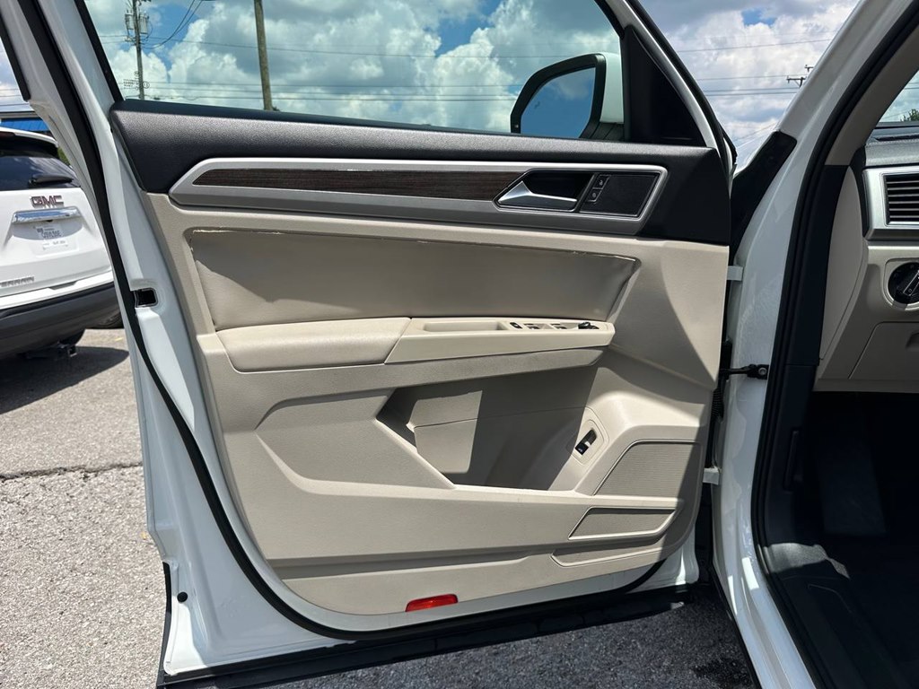 Photo 17 of this VOLKSWAGEN ATLAS