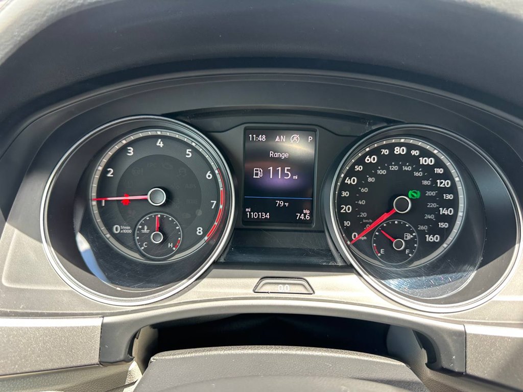 Photo 34 of this VOLKSWAGEN ATLAS