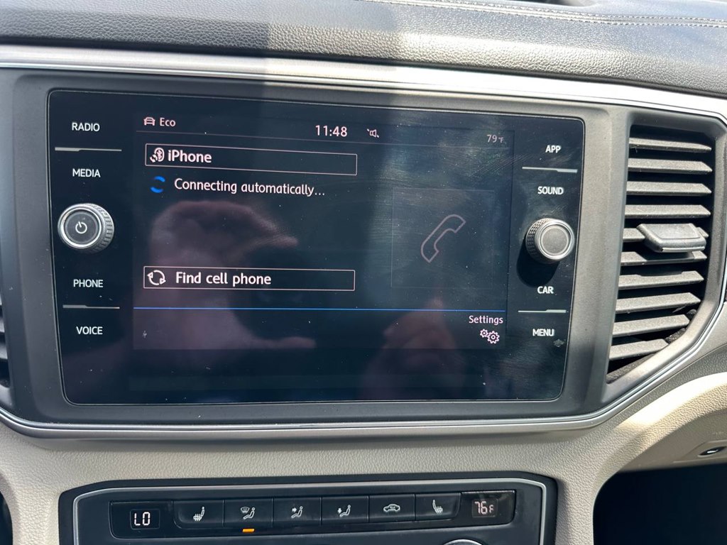 Photo 33 of this VOLKSWAGEN ATLAS